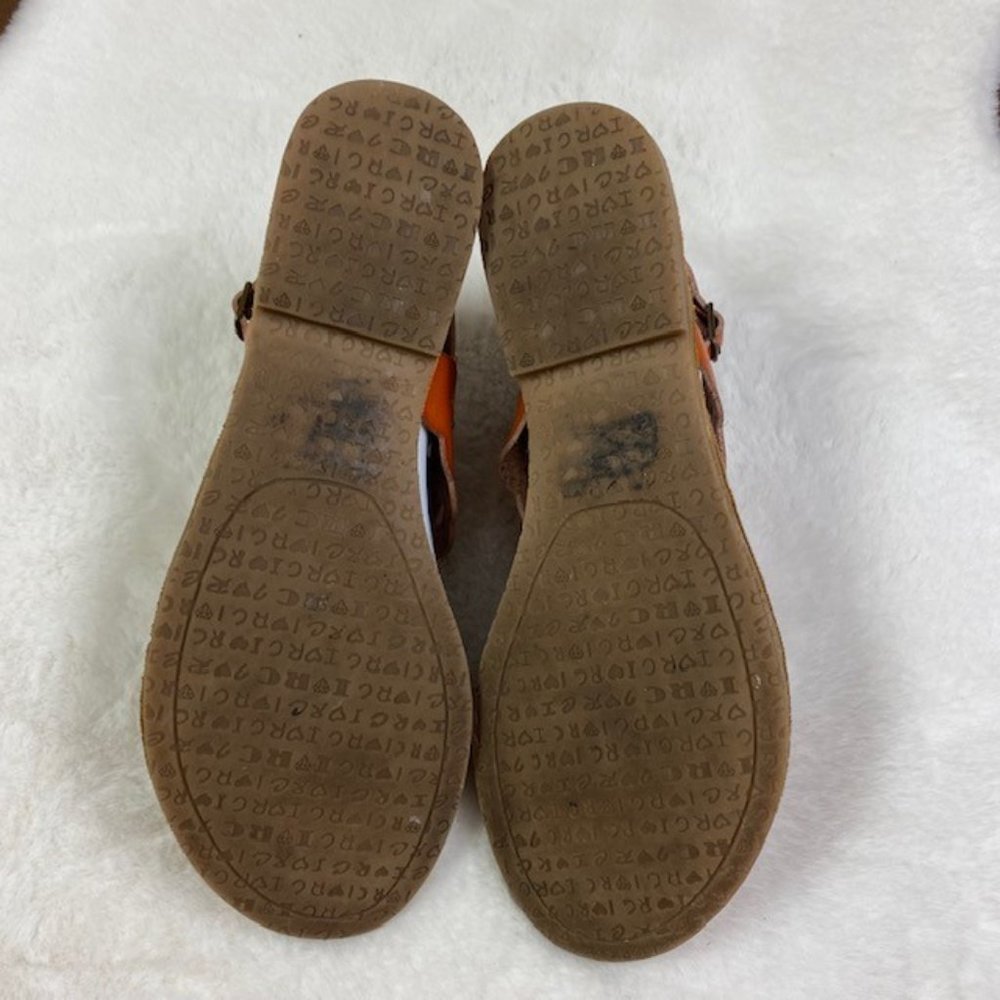 Rock & Candy by ZiGi Studded Cut Out Thong Sandals, size 8.5 - Picture 10 of 11
